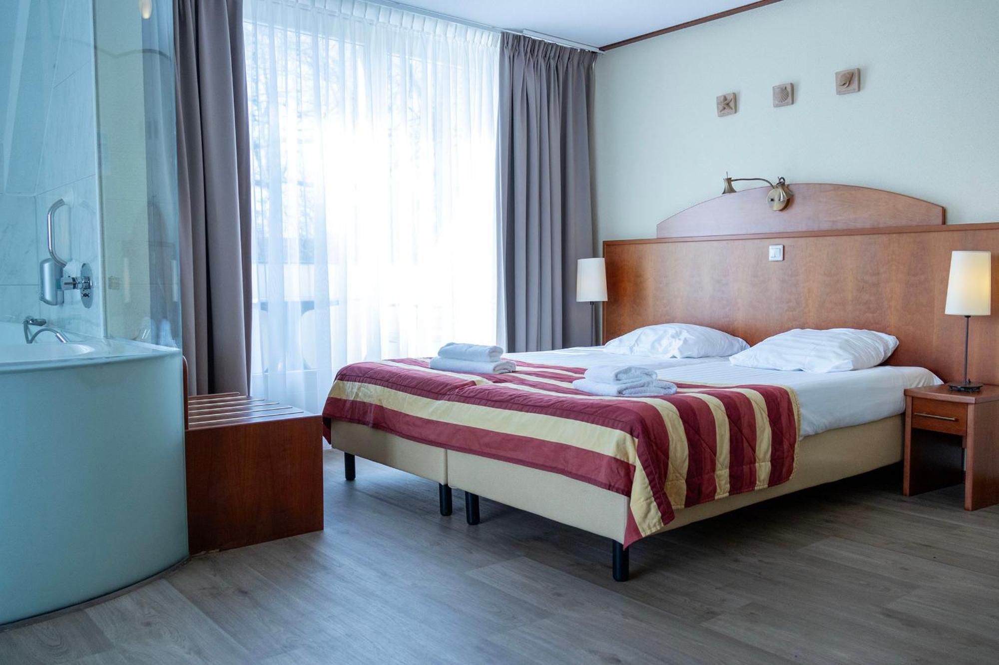 Hotel De Torenhoeve Burgh-Haamstede Esterno foto